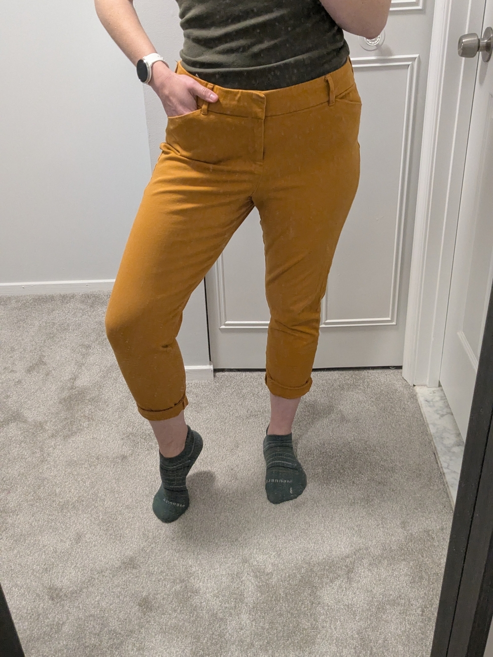 Old Navy Pixie Ankle Pants in Mustard